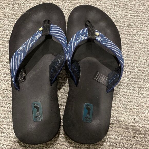 Teva sandals  - Picture 1 of 2